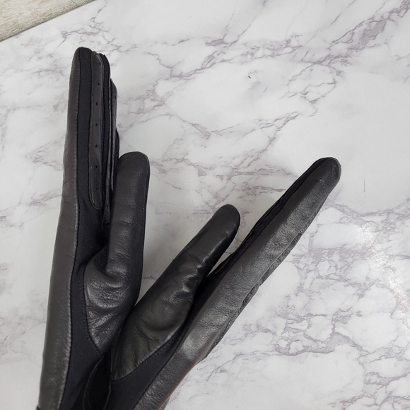 Isotoner Vintage Black Leather and Nylon Stretch Driving Gloves - Picture 10 of 14